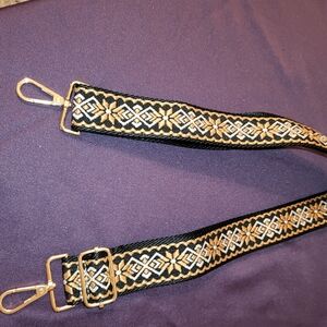 Elegant Black and Gold Patterned Belt